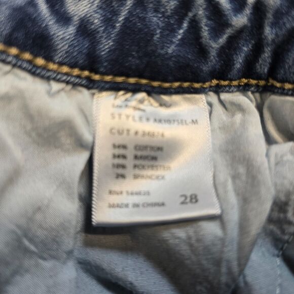 Kancan Jeans Women's 28 Blue Medium Wash Button Fly Rolled Raw Hem Cropped - Picture 4 of 16